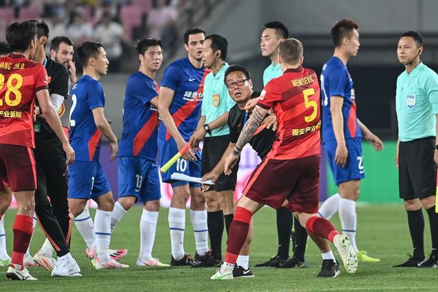 伊劳拉：专注比赛，切勿受外界声音干扰