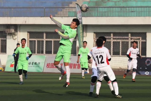 李焕宁阐述女排失利原因：战术决策与人员使用存疑